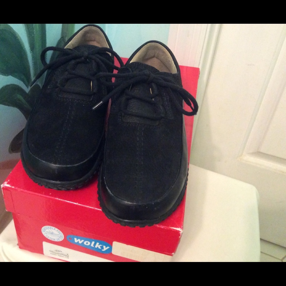 🏃‍♀️💃Comfort Shoe European Blk Suede & Leather